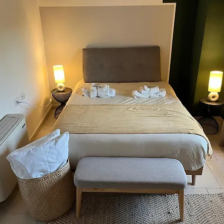 Bed & Breakfast Torre Sibissi Bari 3*