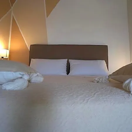 Bed and breakfast Torre Sibissi Bari 3*