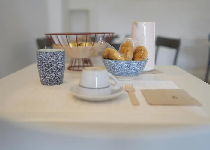 Bed & Breakfast Torre Sibissi Bari 3*
