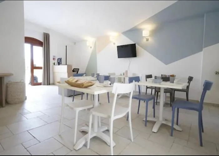 Bed & Breakfast Torre Sibissi Bari 3*